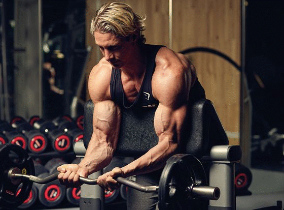 How to Build Muscle Naturally – A Complete Guide